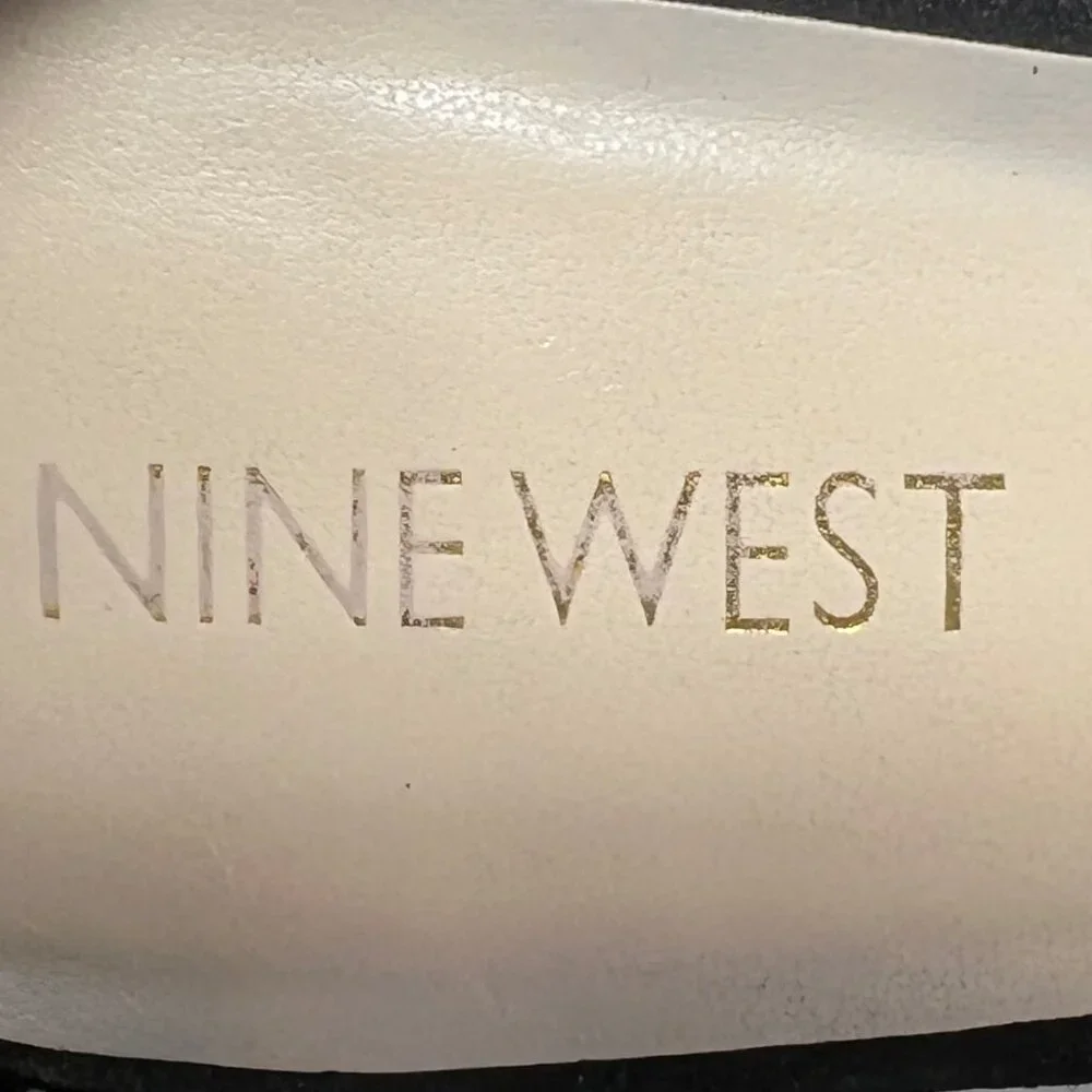 Nine West‎ Black Faux Suede Ankle Strap Gold Design Block Heels Size 6.5M